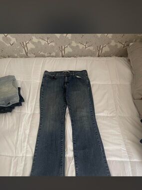Vintage Levi's Women's Medium Blue Bootcut Jeans